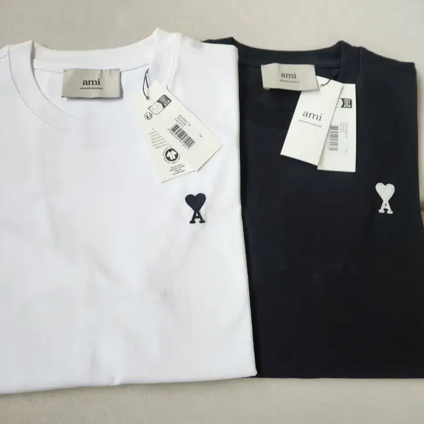 [BUNJANG] AMI Alexandre Mattiussi Black Wappen T-Shirt / 아미 반팔티