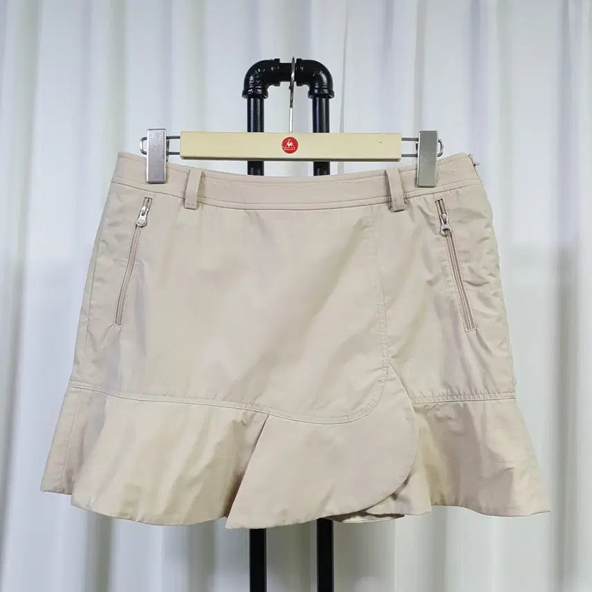 [BUNJANG] Titleist Women's Golf Flare Skirt Beige Size 30 / 타이틀리스트 여성 골프 치마 플레어 스커트 베이지 30추천 오일장