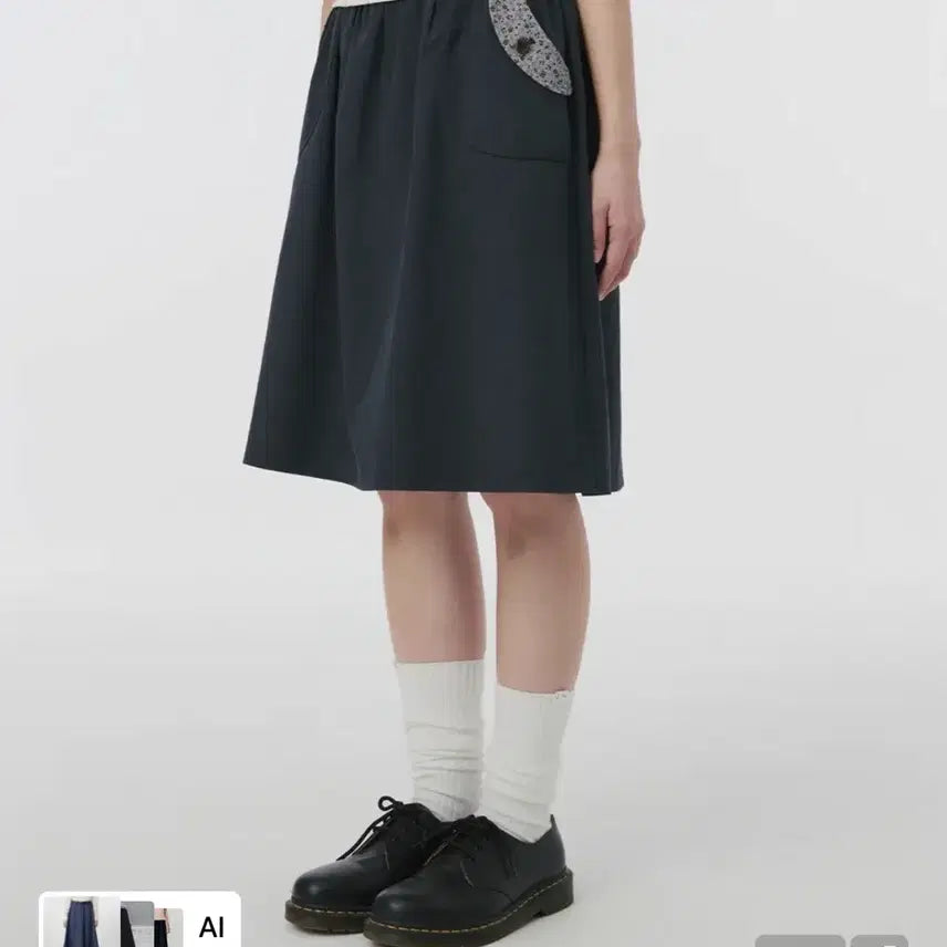 [BUNJANG] O HEY SO Floral Pocket Midi Skirt Navy / 오헤시오 플로럴 포켓 미디스커트 네이비