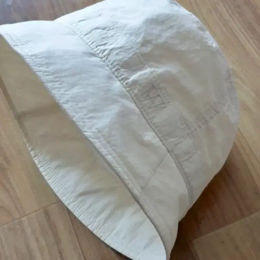 [BUNJANG] FromWhere Beige Bucket Hat / 버킷햇 벙거지 모자