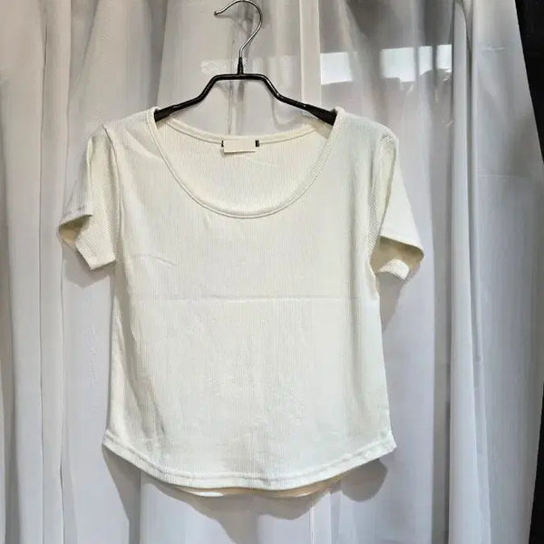 [BUNJANG] Ivory Ribbed Short Sleeve T-Shirt with Asymmetrical Hem / 골지 밑단유 언발 아이보리 반팔