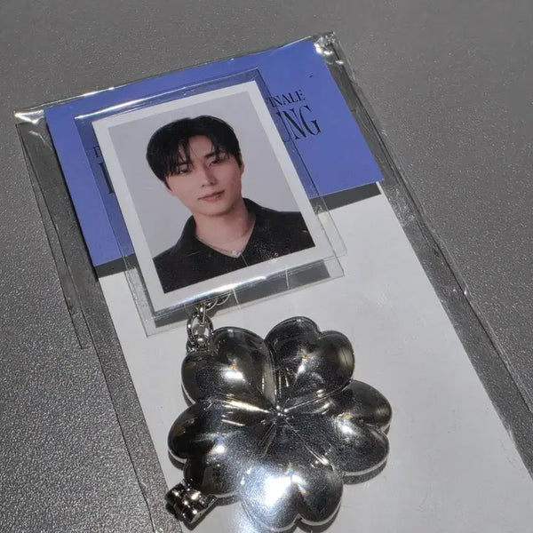 [BUNJANG] Young K Rocket Pendant / 로켓 팬던트 - 영케이 (원가이하)
