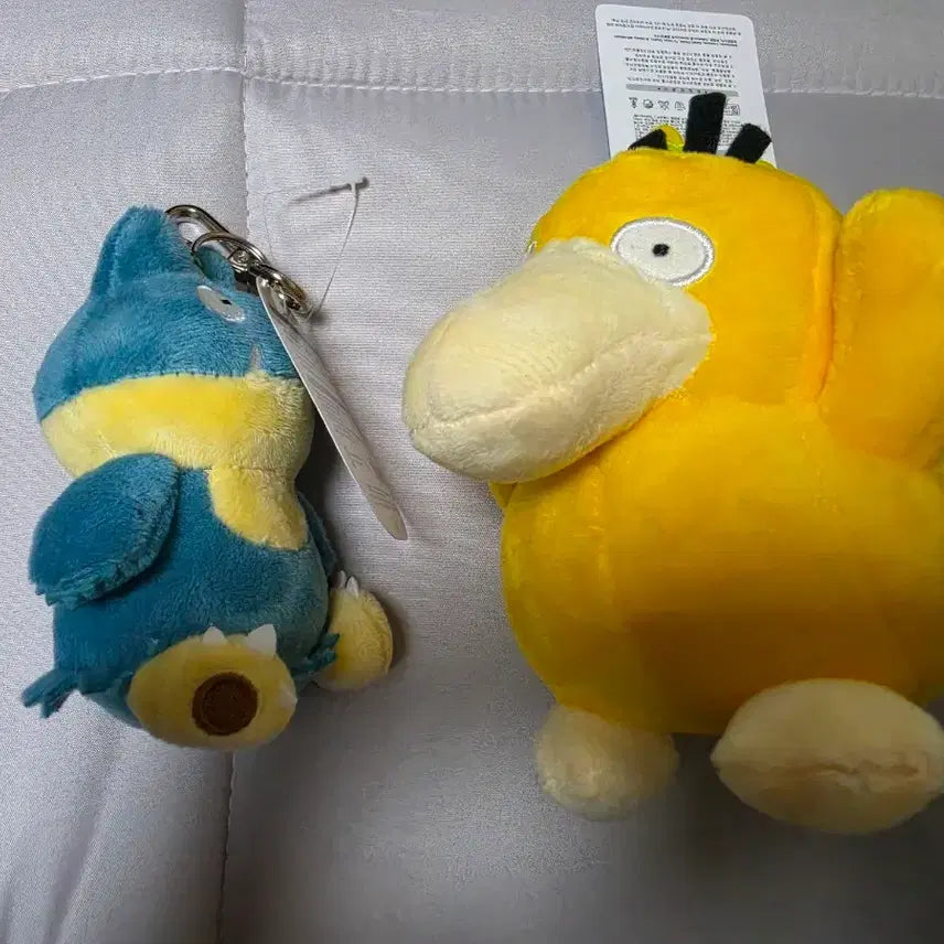 [BUNJANG] Psyduck / Snorlax Doll Keychain / (가격 인하)고라파덕 / 먹고자 인형키링