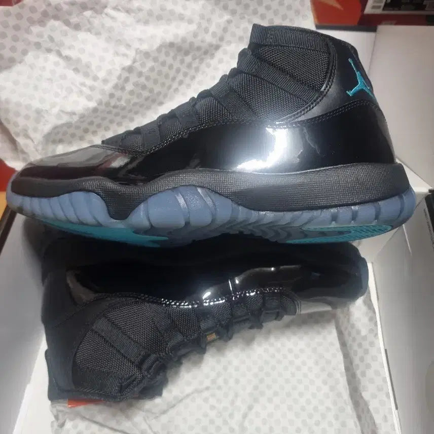 [BUNJANG] Nike Air Jordan 11 Retro Gamma Blue (260mm) New / 나이키 에어조던11 레트로 감마블루 260 새상품