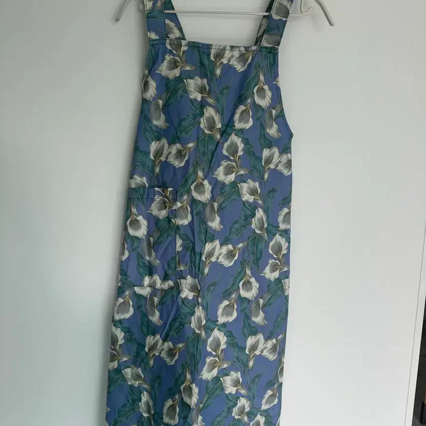 [BUNJANG] Blue Floral Print Apron / 무드앞치마