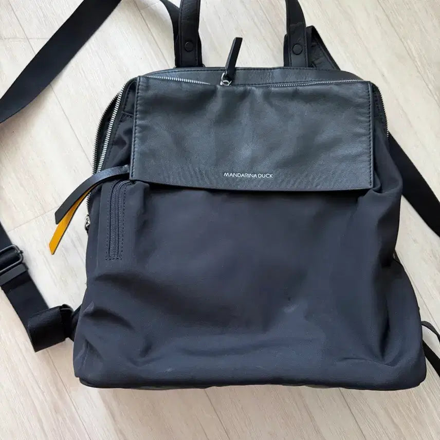 [BUNJANG] Mandarina Duck Women's Black PLEATS Backpack P7T01083 / 만다리나덕 여성용 백팩 블랙 PLEATS P7T01083    만다리나덕