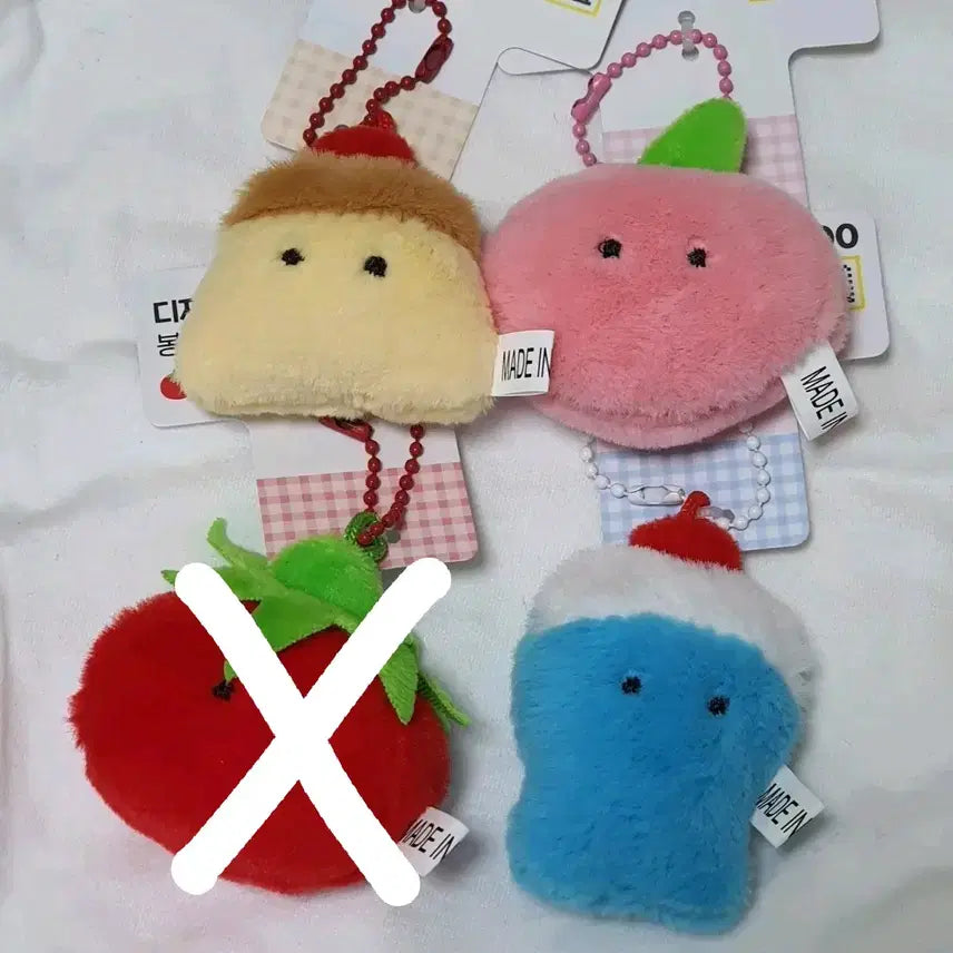 [BUNJANG] Daiso Dessert Plush Keychain 4 Types (Pudding, Peach, Tomato, Soda) / 다이소 신상 디저트 봉제 키링 콩눈 푸딩 복숭아 토마토 소다 4종