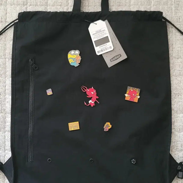 [BUNJANG] Coller Drawstring Backpack Black + Hotstuff Minions Stickers / (새상품) 꼴레 드로우 스트링백 백팩 블랙+핫스터프 미니언즈 스티콘 2종