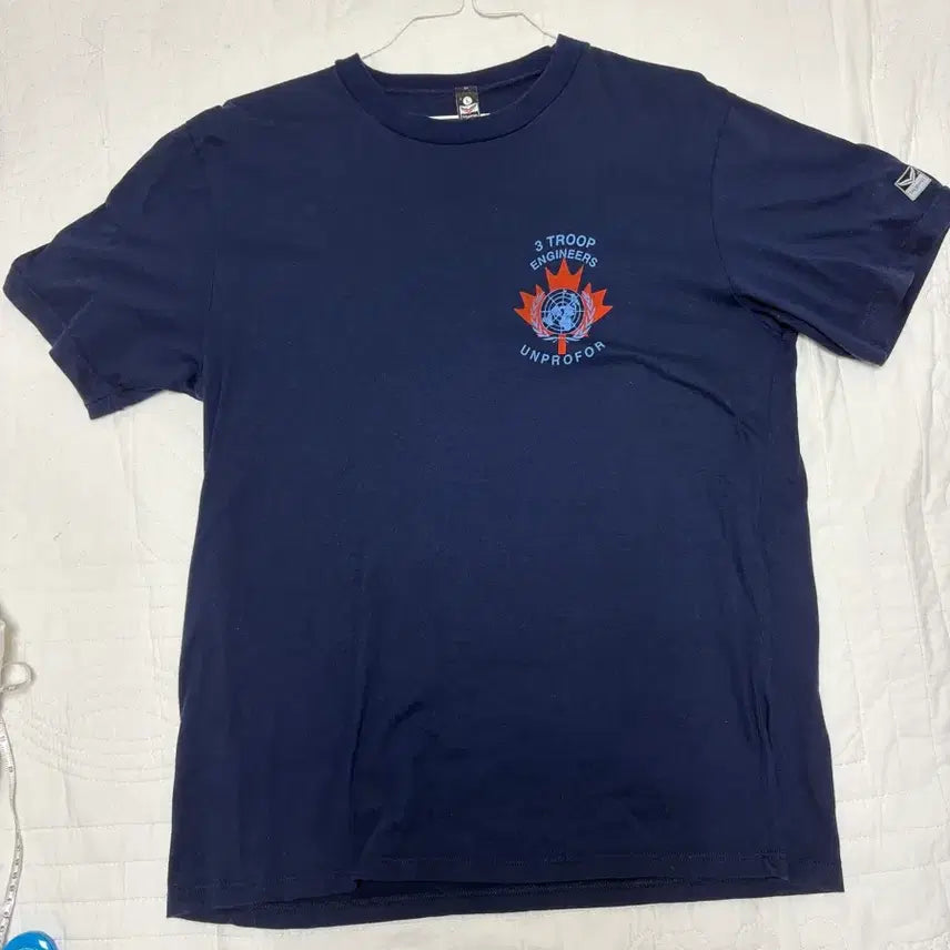 [BUNJANG] West Germany Production Canadian UN Engineer Short Sleeve T-Shirt (Size 105 Equivalent) / 서독생산 캐나다 유엔군 엔지니어 반팔 티셔츠(105 상당)