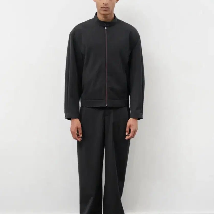 [BUNJANG] Amomento Wool Stripe Zip-Up Jumper M / 아모멘토 울 스트라이프 집업 점퍼 M