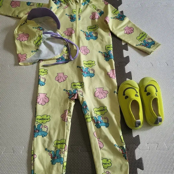 [BUNJANG] Yellow Kids Rash Guard Set with Aqua Shoes / 유아 래쉬가드+아쿠아슈즈