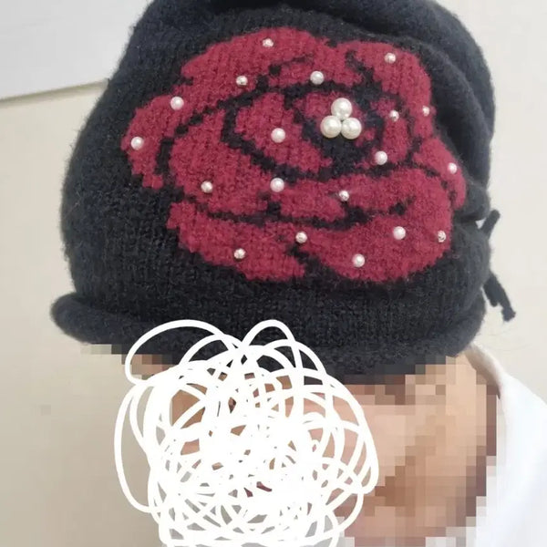 [BUNJANG] Black Knit Hat with Flower and Pearl Embellishment / 검정색 니트 모자 (꽃 장식)