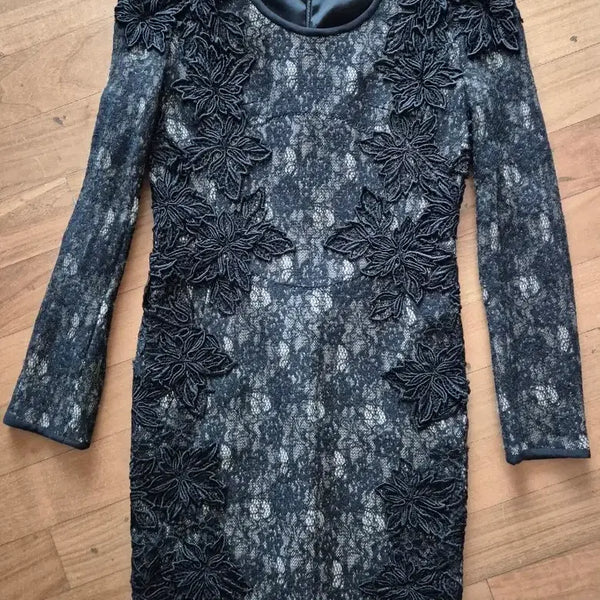 [BUNJANG] MICHAA Lace Flower Black Midi Dress / 미샤 레이스 플라워 장식 블랙 원피스