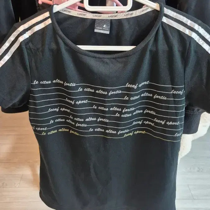 [BUNJANG] Lecaf Sports Black Short-Sleeve T-Shirt / 르카프 스포츠 반팔 티셔츠 블랙