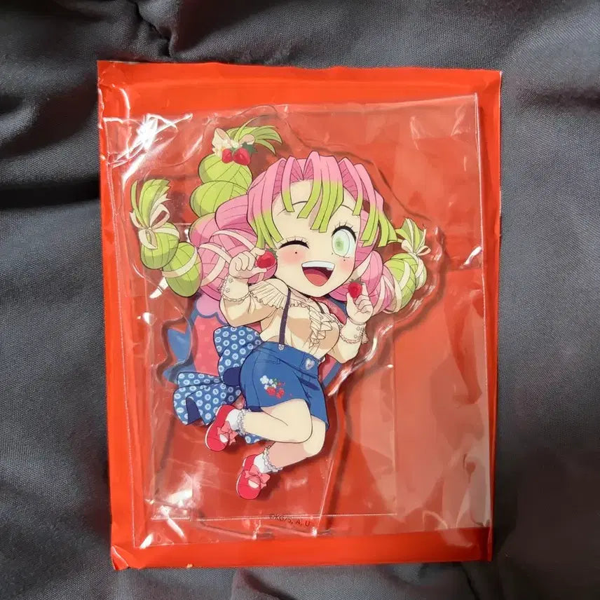 [BUNJANG] Demon Slayer Mitsuri Strawberry Festival Acrylic Stand (Sealed) / 귀칼 미츠리 딸기축제 아크릴 스탠드 미개봉