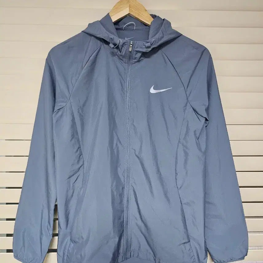 [BUNJANG] Nike Women's Essential Running Jacket - Grey (M) / 나이키 우먼스 에센셜 러닝자켓 M
