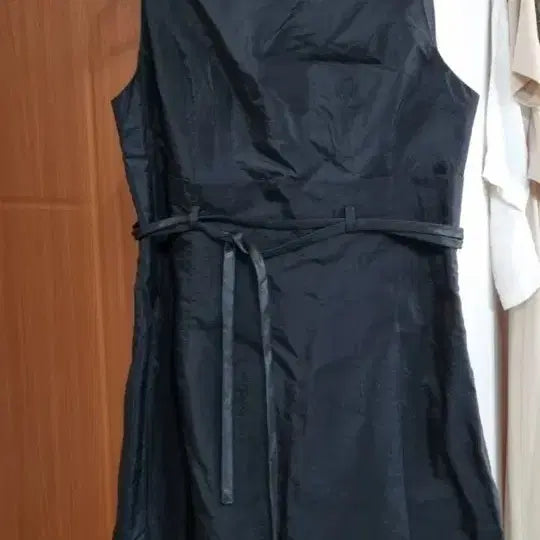 [BUNJANG] Dohho Ribbon Mini Dress / 도호원피스