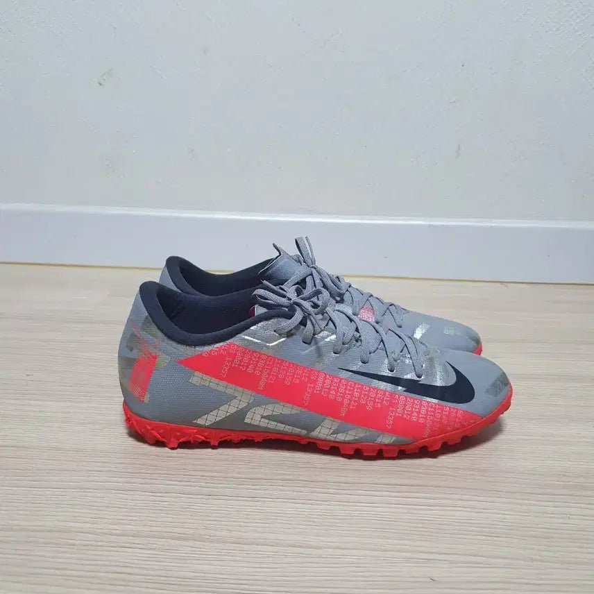 [BUNJANG] Nike Mercurial Vapor Academy Futsal Shoes 275 / 나이키 머큐리얼 베이퍼 아카데미 풋살화 275