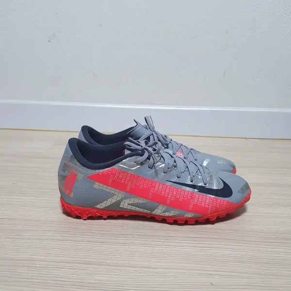 [BUNJANG] Nike Mercurial Vapor Academy Futsal Shoes 275 / 나이키 머큐리얼 베이퍼 아카데미 풋살화 275
