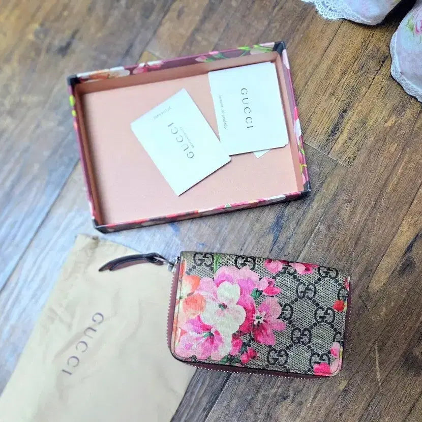 [BUNJANG] Gucci Bloom Card Holder / 정품 구찌 블룸 카드지갑
