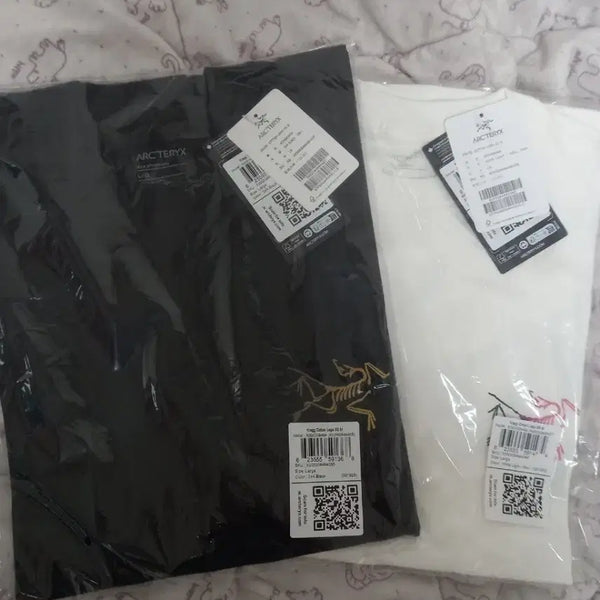 [BUNJANG] Arc'teryx T-Shirt Set (Black/White) / L)) 아크테릭스 반팔티 검정/흰색 세트
