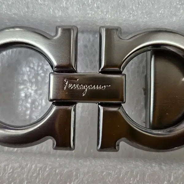 [BUNJANG] Salvatore Ferragamo Silver Buckle / 페라가모 벨트 은장 버클