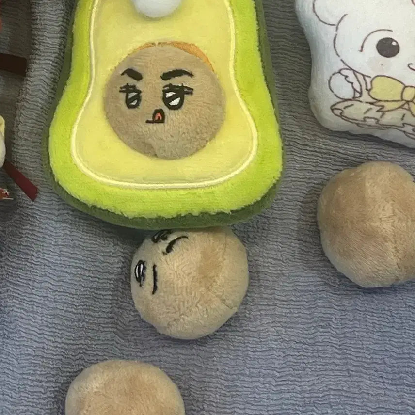 [BUNJANG] SEVENTEEN Vernon Plush Doll 'Borbocardo' / 세븐틴 버논 인형 버보카도