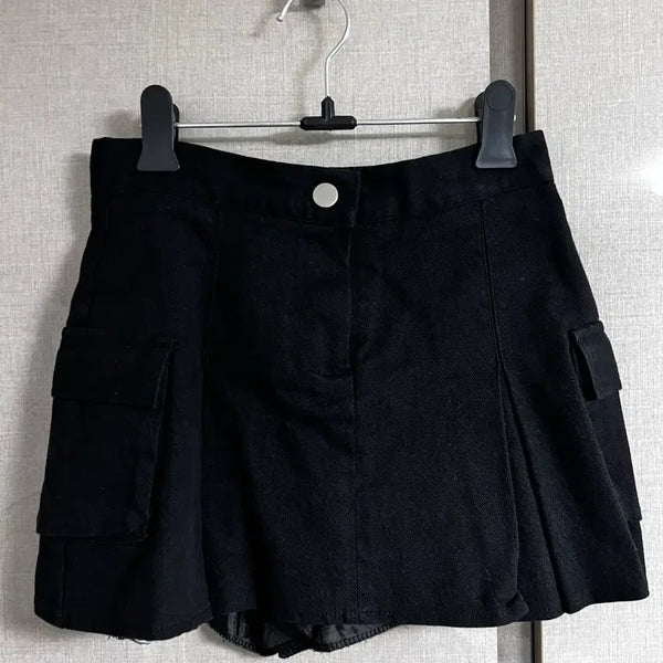 [BUNJANG] Black Cargo Short Mini Skirt / 블랙 카고 숏 미니 스커트