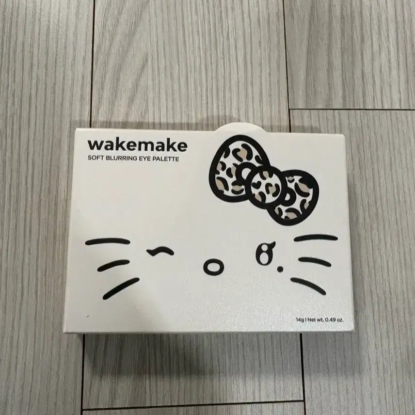 [BUNJANG] WAKEMAKE x HELLO KITTY Edition Eye Palette / 웨이크메이크 갸루키티 호피키티 헬로키티 에디션 아이 팔레트