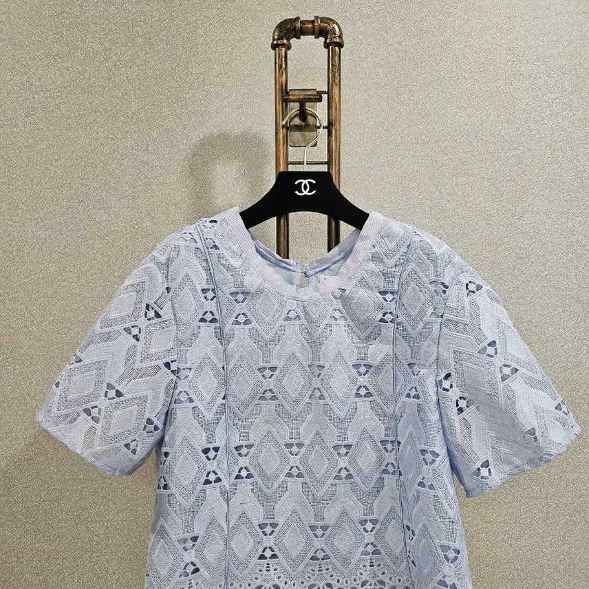 [BUNJANG] It Michaa Embroidered Blouse / 잇미샤