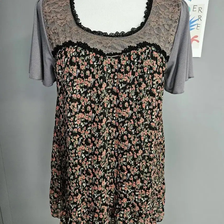 [BUNJANG] Axes Femme Pleated Blouse / 엑시즈팜 플리츠 블라우스 axes femme