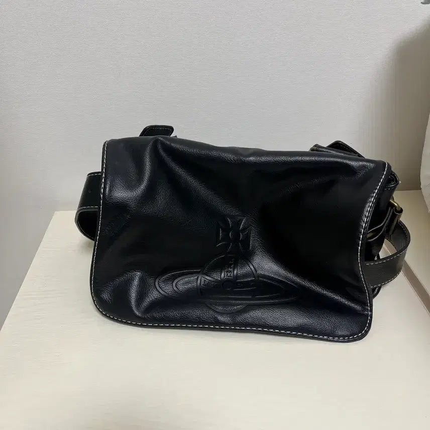 [BUNJANG] Vintage Vivienne Westwood Crossbody Bag / 빈티지 비비안웨스트우드 크로스백