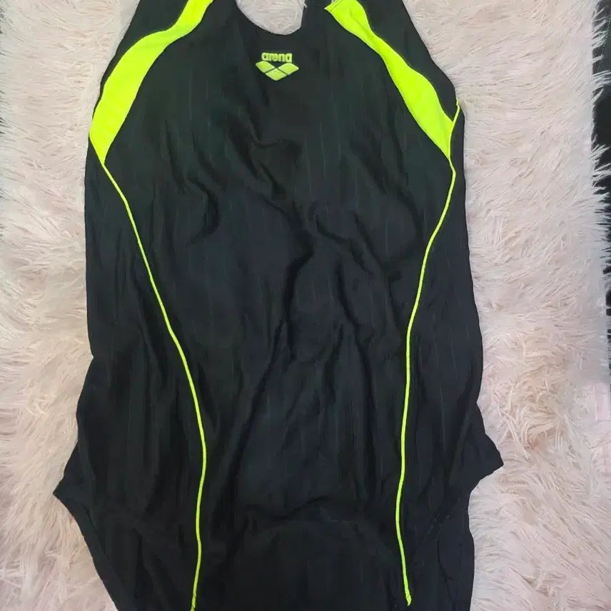 [BUNJANG] Arena Women's Black & Yellow Swimsuit XXL / 아레나 100~105수영복 여성 검정 옐로우. 상태좋아요