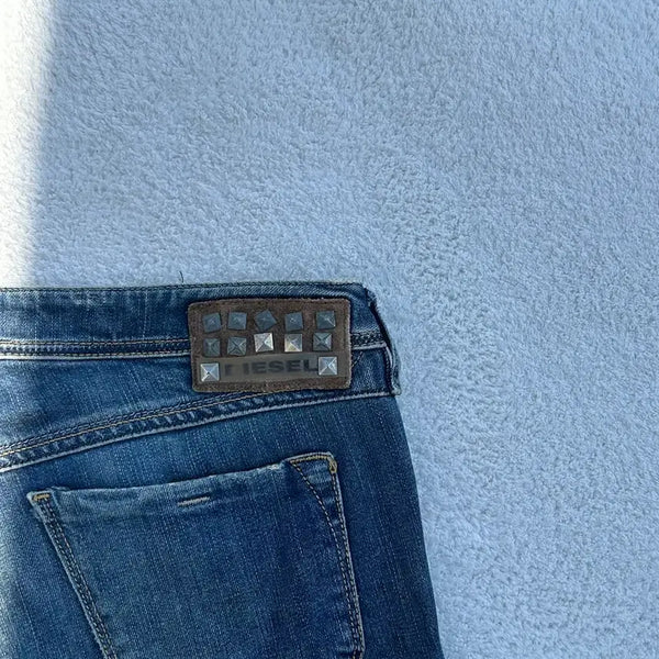 [BUNJANG] Diesel LOWKY Low-Rise Denim Pants / 디젤 로우라이즈 LOWKY 데님 팬츠
