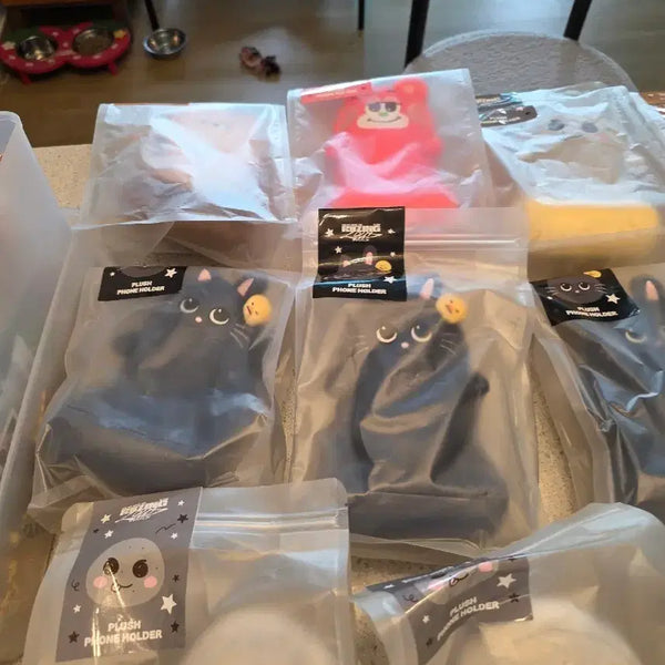 [BUNJANG] RIIZE Rize & Cozy Dolli Woorakbam Ttolbyeong Ttonyangteok Phone Stand (Individual) / 라이즈 휴대폰 거치대 개별 판매 리즈코 용돌이 우락밤 똘병 토냥턱