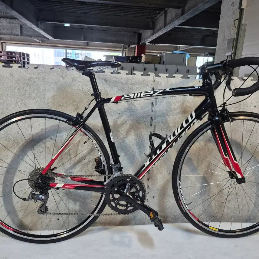 [BUNJANG] Specialized Allez E5 Road Bike - Black/Red / 스페셜라이즈드 알레즈 E5 로드 자전거 블랙/레드