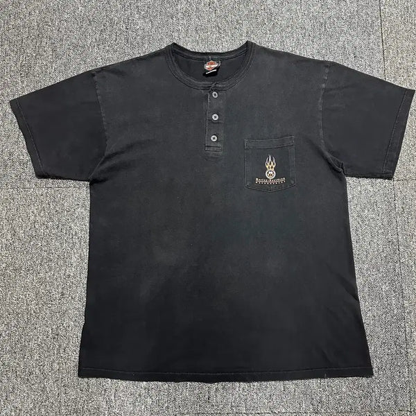 [BUNJANG] 00s Harley Davidson Henley Neck T-Shirt XL / (XL) 00s 빈티지 할리데이비슨 헨리넥 블랙 티셔츠