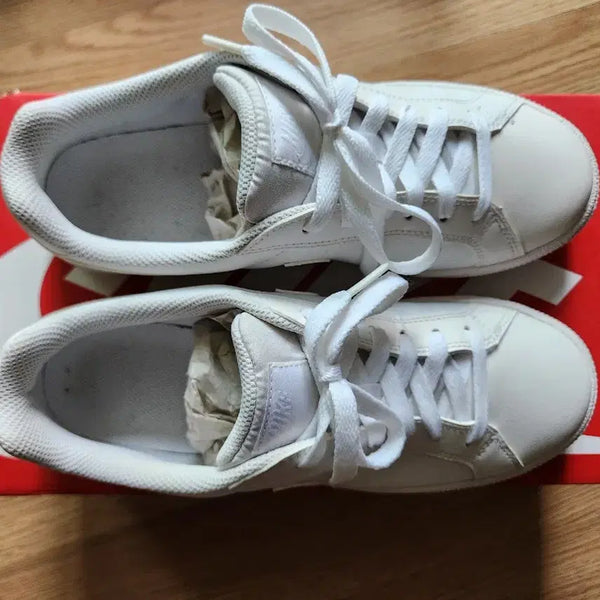 [BUNJANG] Nike Court Majestic Women's Sneakers (250) / 나이키 코트 마제스틱 우먼 250