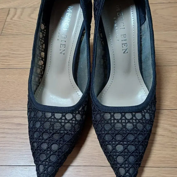 [BUNJANG] MERCI BIEN Stiletto Heels Black Lace 230 / 메르시비앙(MERCI BIEN) 레이스 스틸레토 힐 230