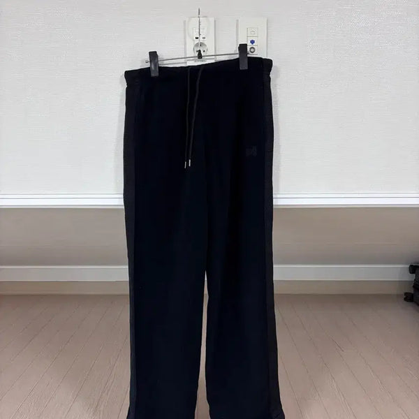 [BUNJANG] Uniqlo x Needles Track Pants Black Long / L 유니클로 니들스 트랙팬츠 블랙 긴기장