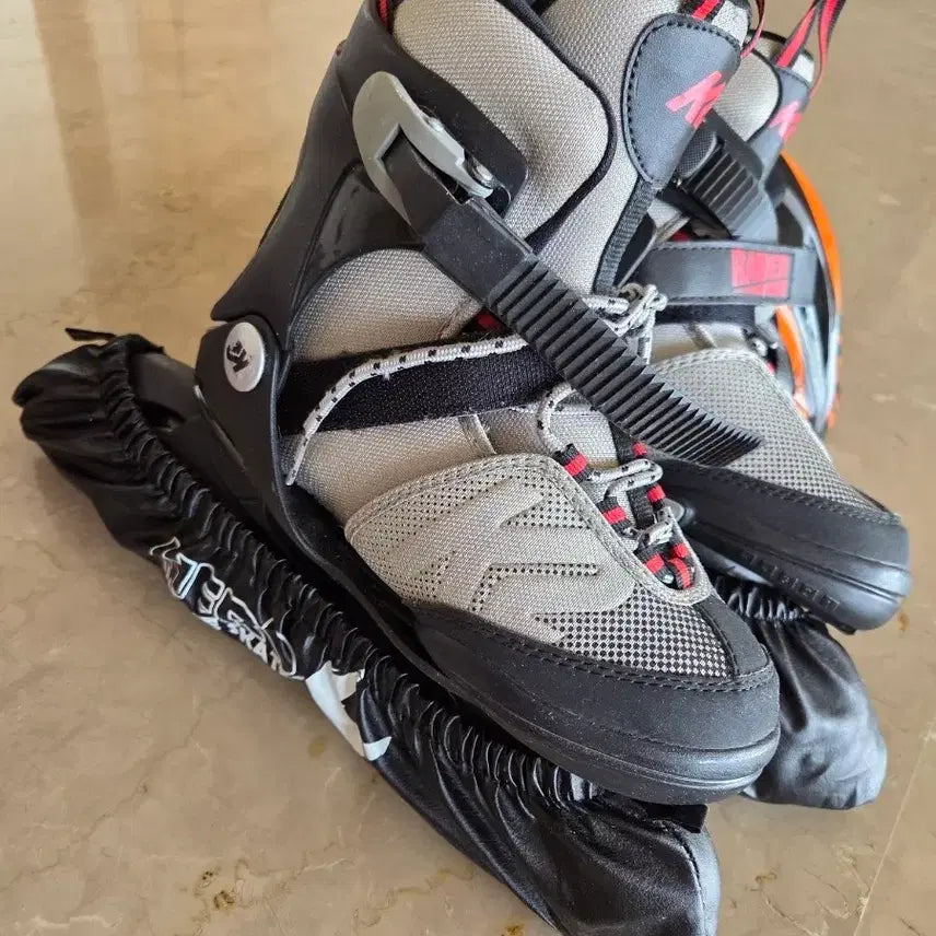 [BUNJANG] K2 Inline Skates Helmet & Protector Set Adjustable Size 195-230 / 상태좋은 K2 인라인스케이트 헬멧,보호대포함 195~230사이즈 조절가능
