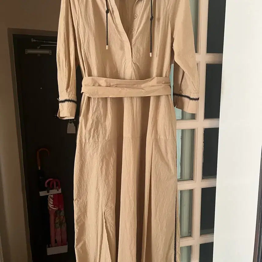 [BUNJANG] VVOLIA Modern Beige Shirt Dress / VVOLIA 모던한 베이지 셔츠 원피스(66)