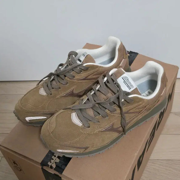 [BUNJANG] Mizuno LG 60S 2K Sneakers Brown 265 / 미즈노 LG 60S 2K 브라운 265