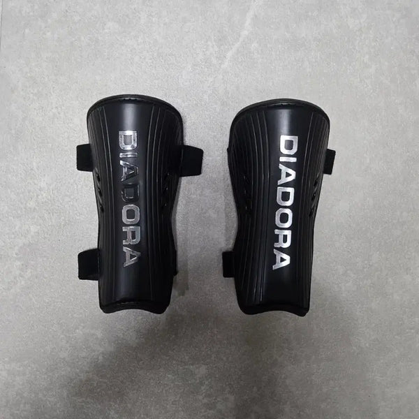 [BUNJANG] Diadora Shin Guards (Size M) / 디아도라 정강이 보호대 M 싸게 처리
