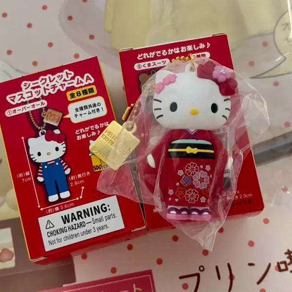 [BUNJANG] Hello Kitty Kimono Version Figure Keychain / 헬로키티 피규어 키링(기모노키티)