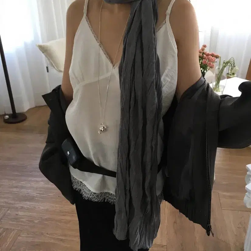 [BUNJANG] Nop Veil Lace Sleeveless Blouse / 노프 베일 레이스 블라우스 / 레이스 슬리브리스