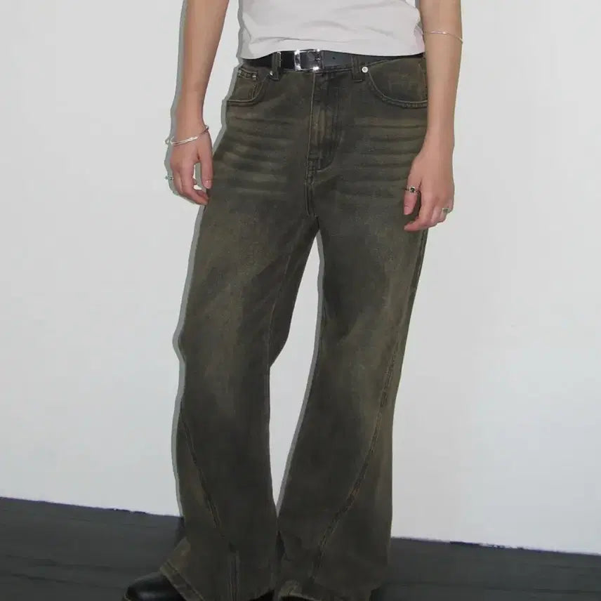 [BUNJANG] Milo Women's Curved Flare Jeans Washed Brown / 밀로 우먼 커브드 플레어 진 워시드 브라운
