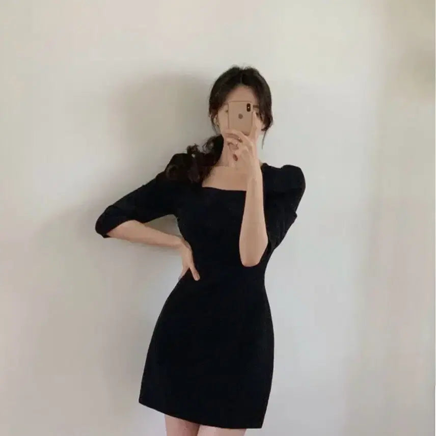 [BUNJANG] Black Square Neck Shirring Mini Dress / (상태최상)스퀘어넥 셔링 블랙 미니 원피스 / 하객룩.데이트룩
