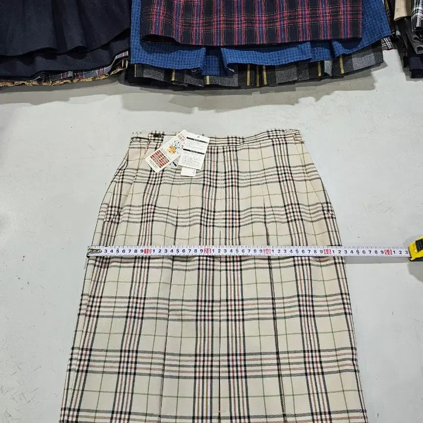 [BUNJANG] New School Uniform Skirt Size 65 / 신품 교복치마 사이즈 65