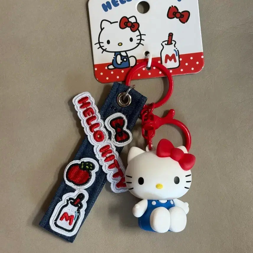 [BUNJANG] Shanghai Authentic Hello Kitty Keychain / 상하이 정품) 헬로키티 키링